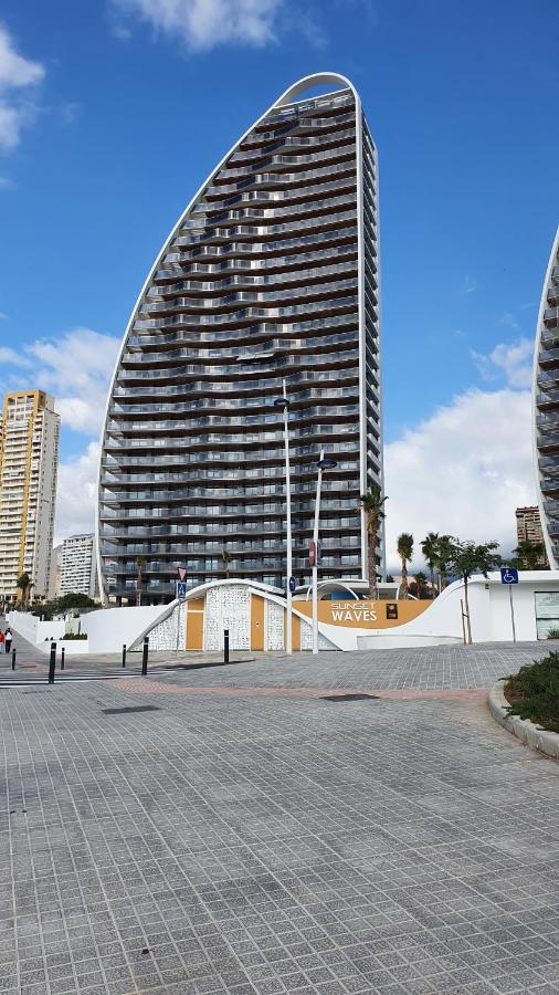 Sunny Morning Of Costa Blanca - Sunset Waves Benidorm Apartment Bagian luar foto